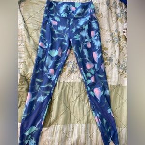 Target All In Motion Leggings size XL (child)